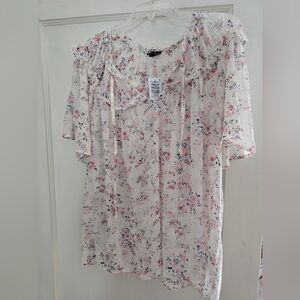 Torrid Floral Ruffle Blouse, Size 2.